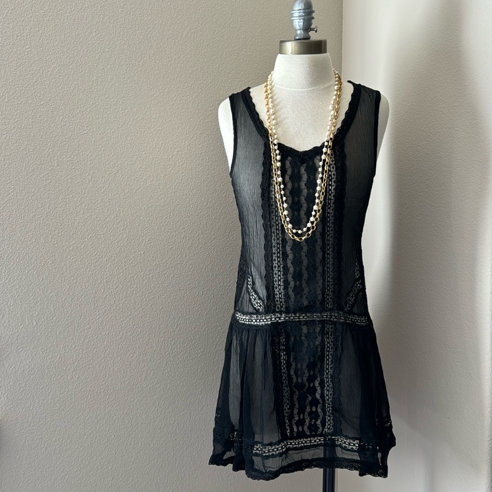 Aritzia Black Silk Lace Top in XS